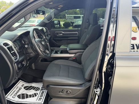 Used 2022 RAM 1500 Big Horn AWD/4WD image 10