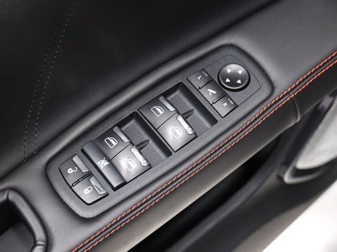 Used 2022 Maserati Quattroporte Trofeo RWD image 11