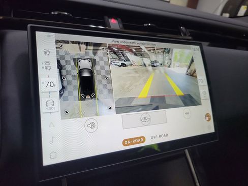 New 2026 Land Rover Range Rover Velar Dynamic SE image 19