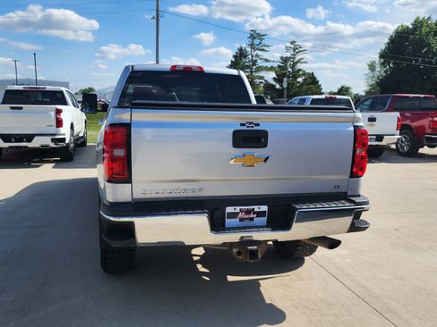 Used 2016 Chevrolet Silverado 2500 LT w/ LT Convenience Package AWD/4WD image 6