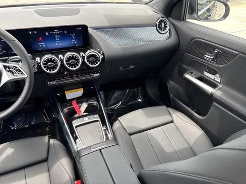 New 2025 Mercedes-Benz GLA 250 image 8