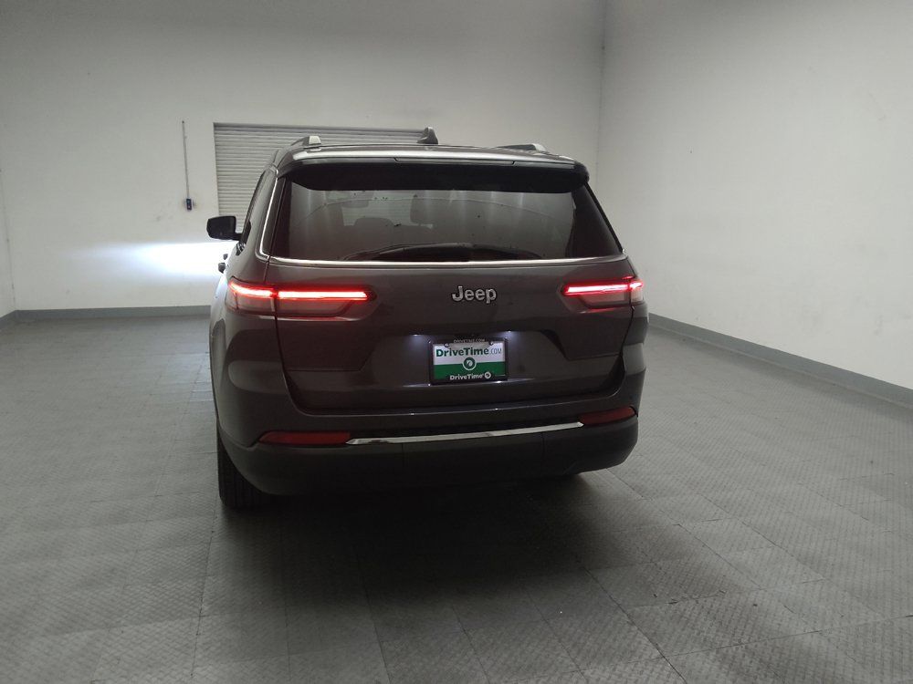 Used 2022 Jeep Grand Cherokee L Limited RWD image 6