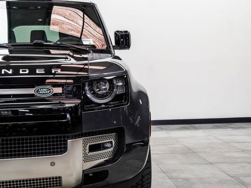 Used 2024 Land Rover Defender 110 X AWD/4WD image 4