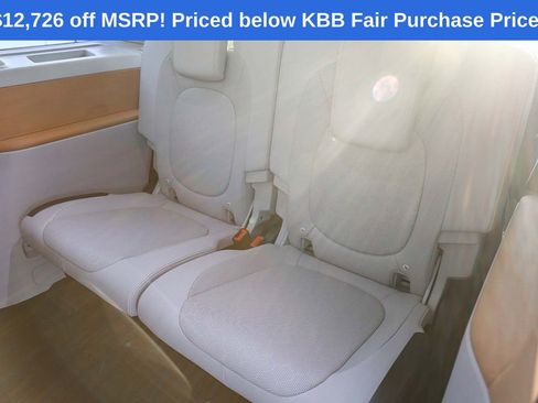 New 2025 Volkswagen ID. Buzz Pro S Plus image 26