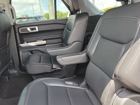 Certified 2024 Ford Explorer XLT w/ Equipment Group 202A AWD/4WD image 18