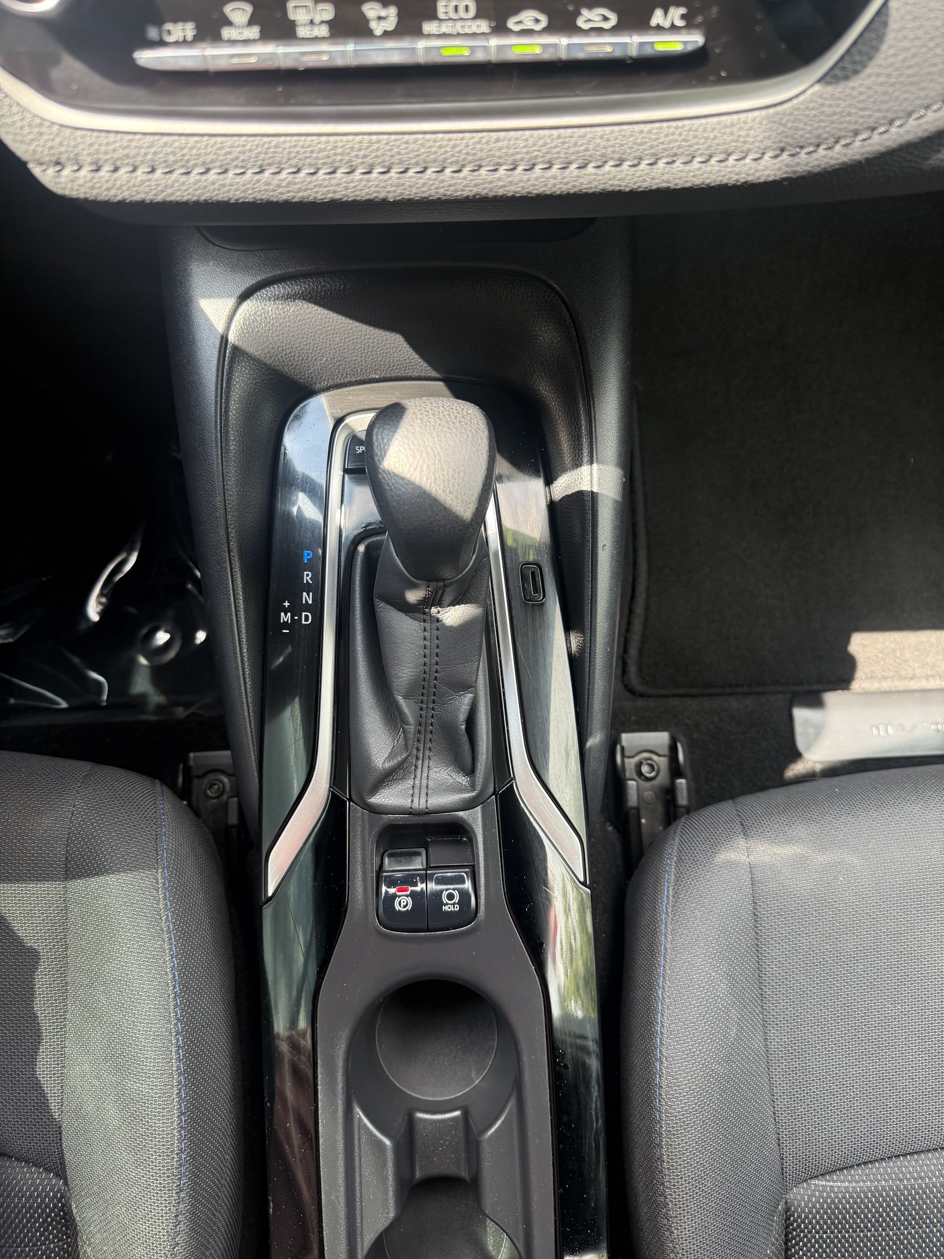 Used 2022 Toyota Corolla SE FWD image 15