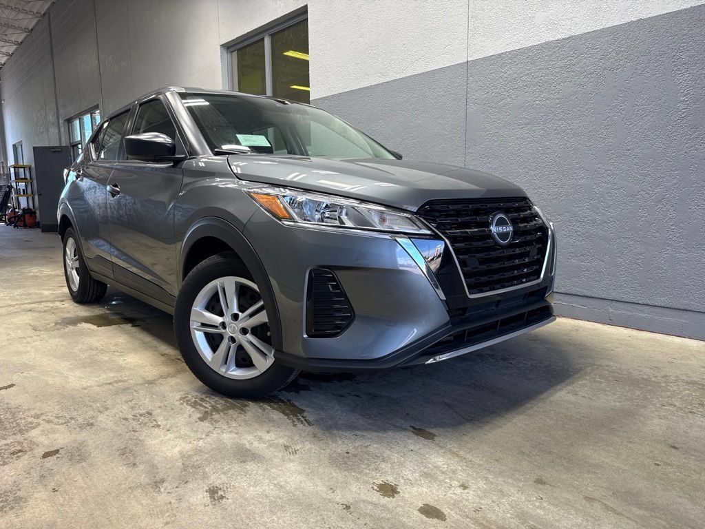 Used 2025 Nissan Kicks Play S FWD image 28