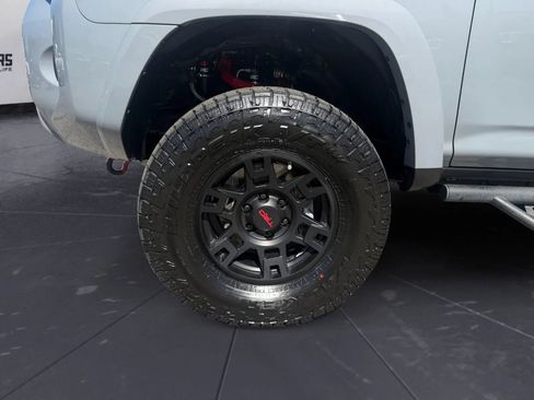 Used 2021 Toyota 4Runner Trail Special Edition AWD/4WD image 30