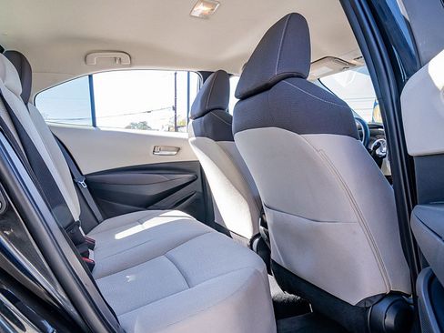 Used 2021 Toyota Corolla LE image 22