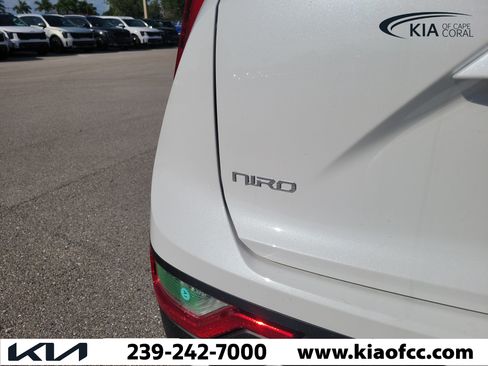 New 2026 Kia Niro LX FWD image 11