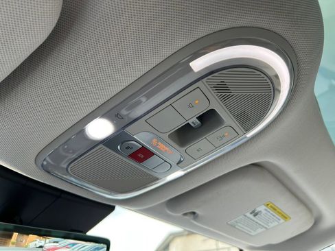 Used 2024 Hyundai Ioniq 5 Limited image 18