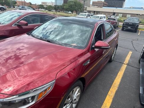 Used 2018 Kia Optima S w/ Panoramic Sunroof Package FWD image 1