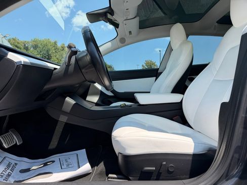 Used 2018 Tesla Model 3 AWD/4WD image 9