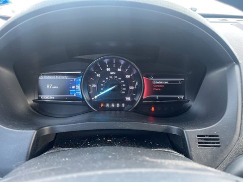 Used 2019 Ford Explorer XLT w/ XLT Sport Appearance Package image 17