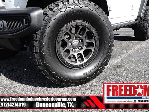 Used 2022 Jeep Wrangler Unlimited Sport AWD/4WD image 9