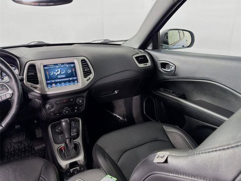 Used 2021 Jeep Compass Latitude AWD/4WD image 22