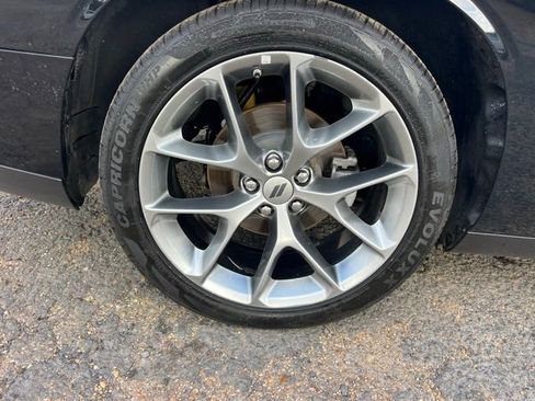 Used 2022 Dodge Challenger GT image 9