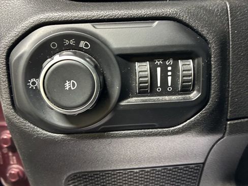 Used 2021 Jeep Wrangler Unlimited Sport AWD/4WD image 13
