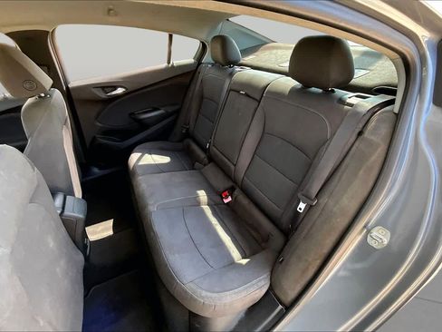 Used 2019 Chevrolet Cruze LT w/ Convenience Package FWD image 21