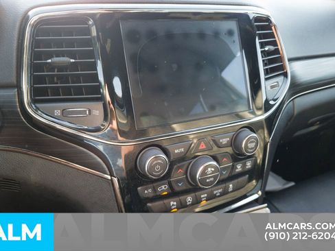 Used 2019 Jeep Grand Cherokee Limited X image 9