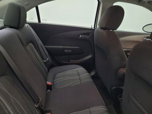Used 2020 Chevrolet Sonic LT w/ Convenience Package image 19