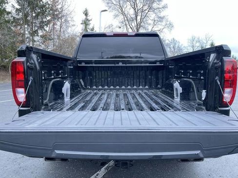 Used 2023 GMC Sierra 1500 Elevation w/ X31 Off-Road Package AWD/4WD image 26