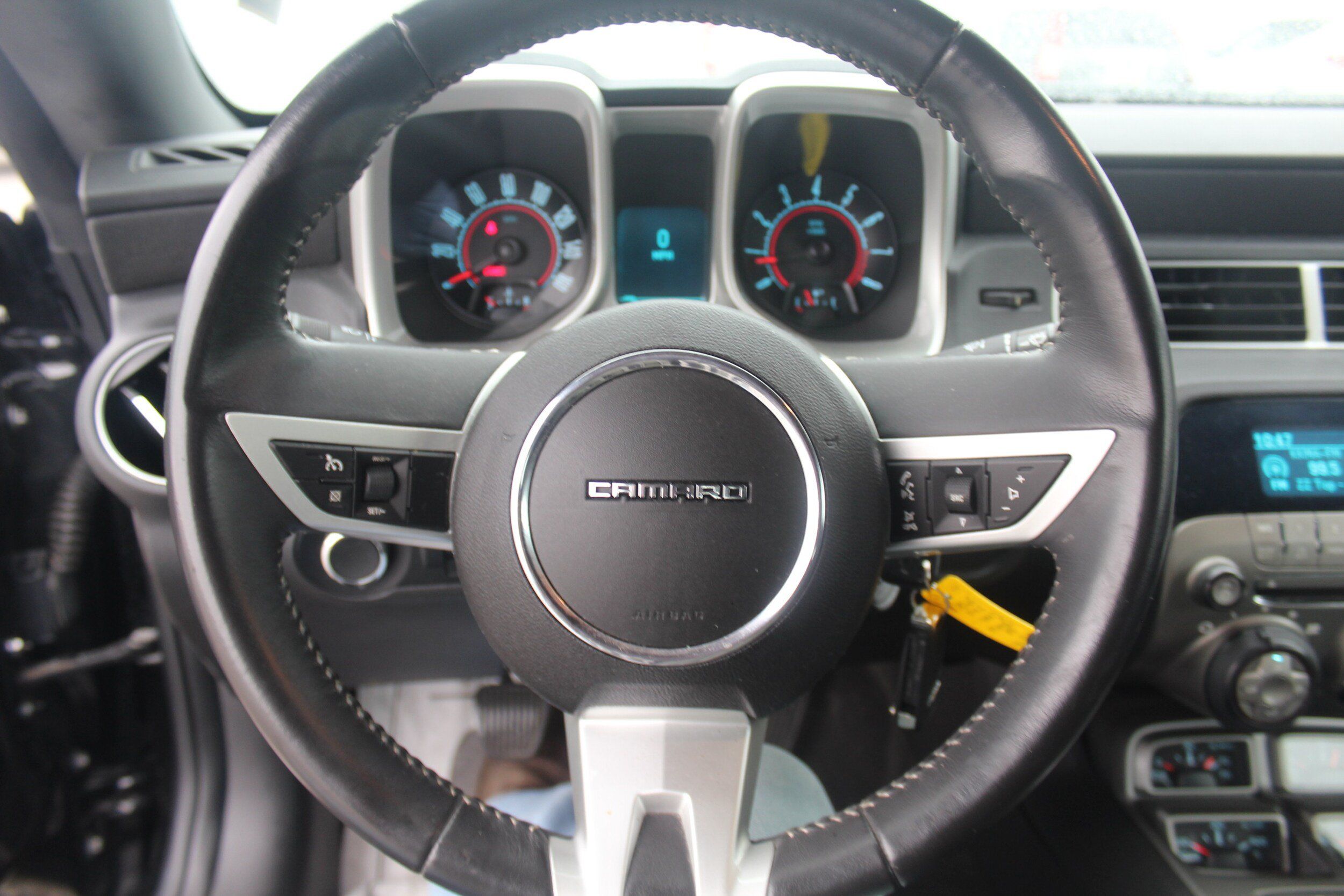 Used 2010 Chevrolet Camaro LT w/ RS Package RWD image 7