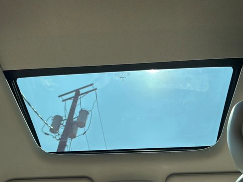 Used 2019 Lincoln MKC Reserve w/ MKC Climate Package image 32