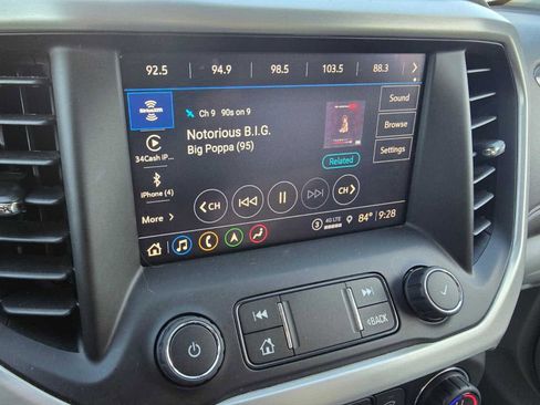 Used 2021 GMC Acadia SLT w/ Preferred Package image 11