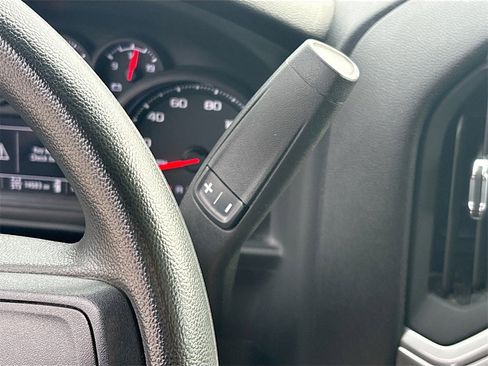 Used 2025 Chevrolet Silverado 2500 Custom w/ Custom Value Package image 17