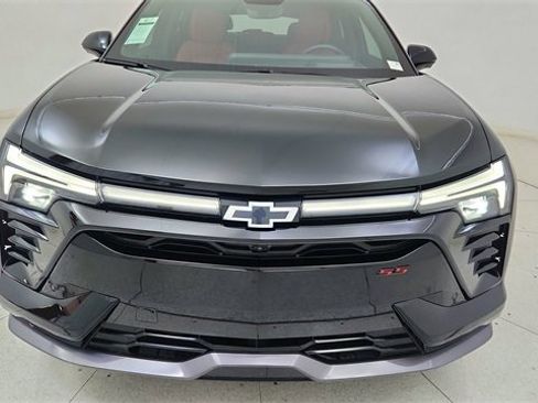 Used 2025 Chevrolet Blazer EV SS image 8