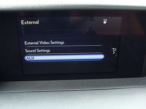 Used 2017 Lexus IS 300 AWD image 20