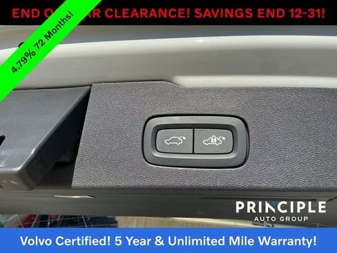 Certified 2025 Volvo V60 B5 Cross Country Plus image 33