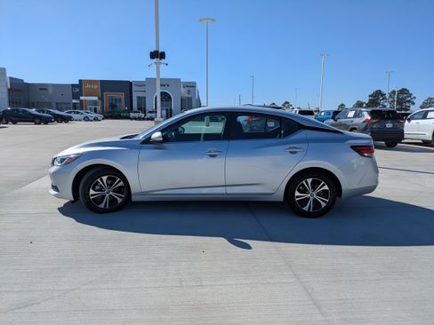 Used 2023 Nissan Sentra SV image 4