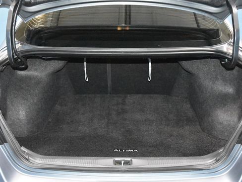 Used 2012 Nissan Altima 2.5 SL w/ Technology Pkg image 30