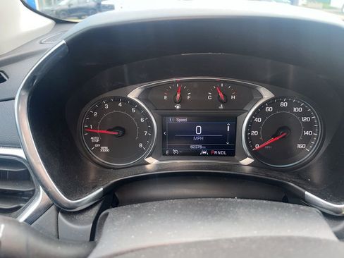 Used 2019 Chevrolet Equinox LT w/ Driver Convenience Package FWD image 10