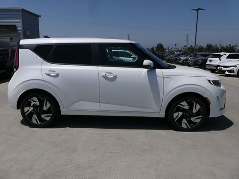 New 2025 Kia Soul GT-Line w/ GT-Line Technology Package image 2