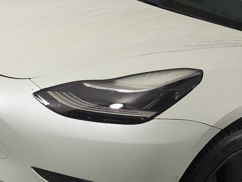 Used 2020 Tesla Model 3 Standard Range Plus RWD image 10