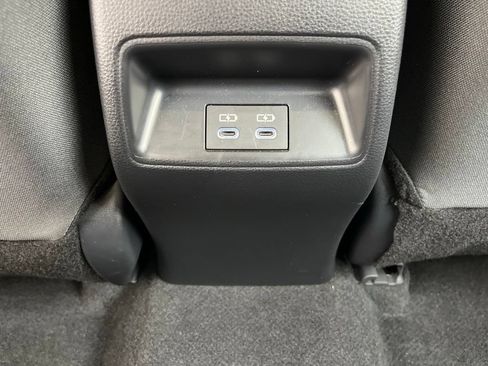 Used 2025 Toyota Corolla LE FWD image 23