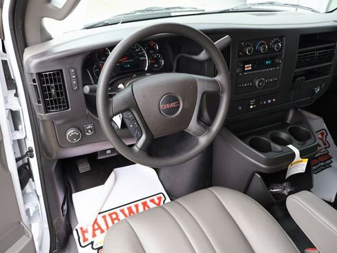 New 2025 GMC Savana 2500 w/ Enhanced Convenience Package RWD image 19