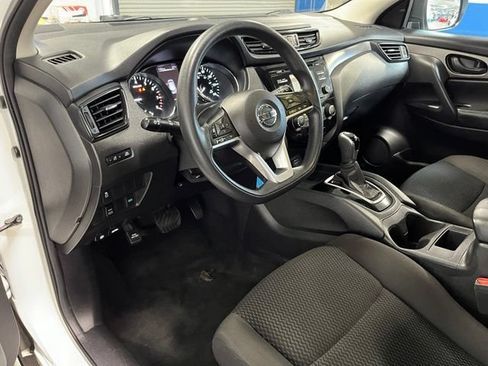 Used 2018 Nissan Rogue Sport S AWD/4WD image 19