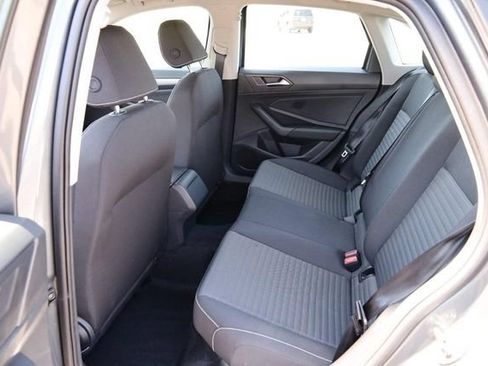 Certified 2025 Volkswagen Jetta S FWD image 9