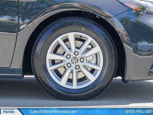 Used 2025 Toyota Camry LE FWD image 8