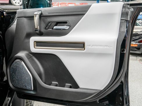 Used 2024 GMC Hummer EV 3X w/ Extreme Off-Road Package image 42