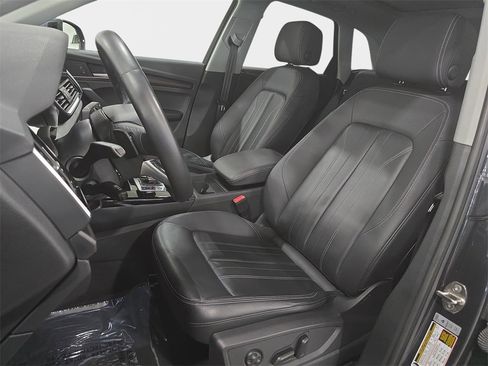 Certified 2023 Audi Q5 2.0T Premium w/ Convenience Package image 12