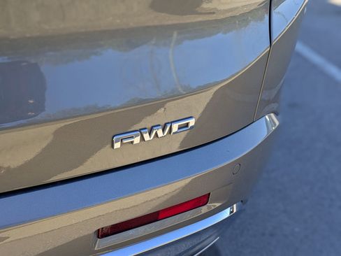 Used 2019 GMC Acadia Denali w/ LPO, Floor Liner Package image 34