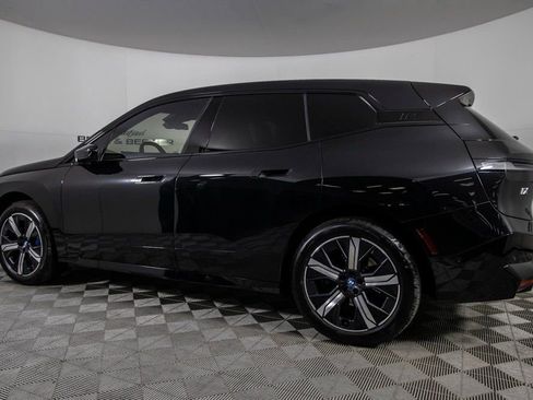 Used 2022 BMW iX xDrive50 w/ Premium Package image 8