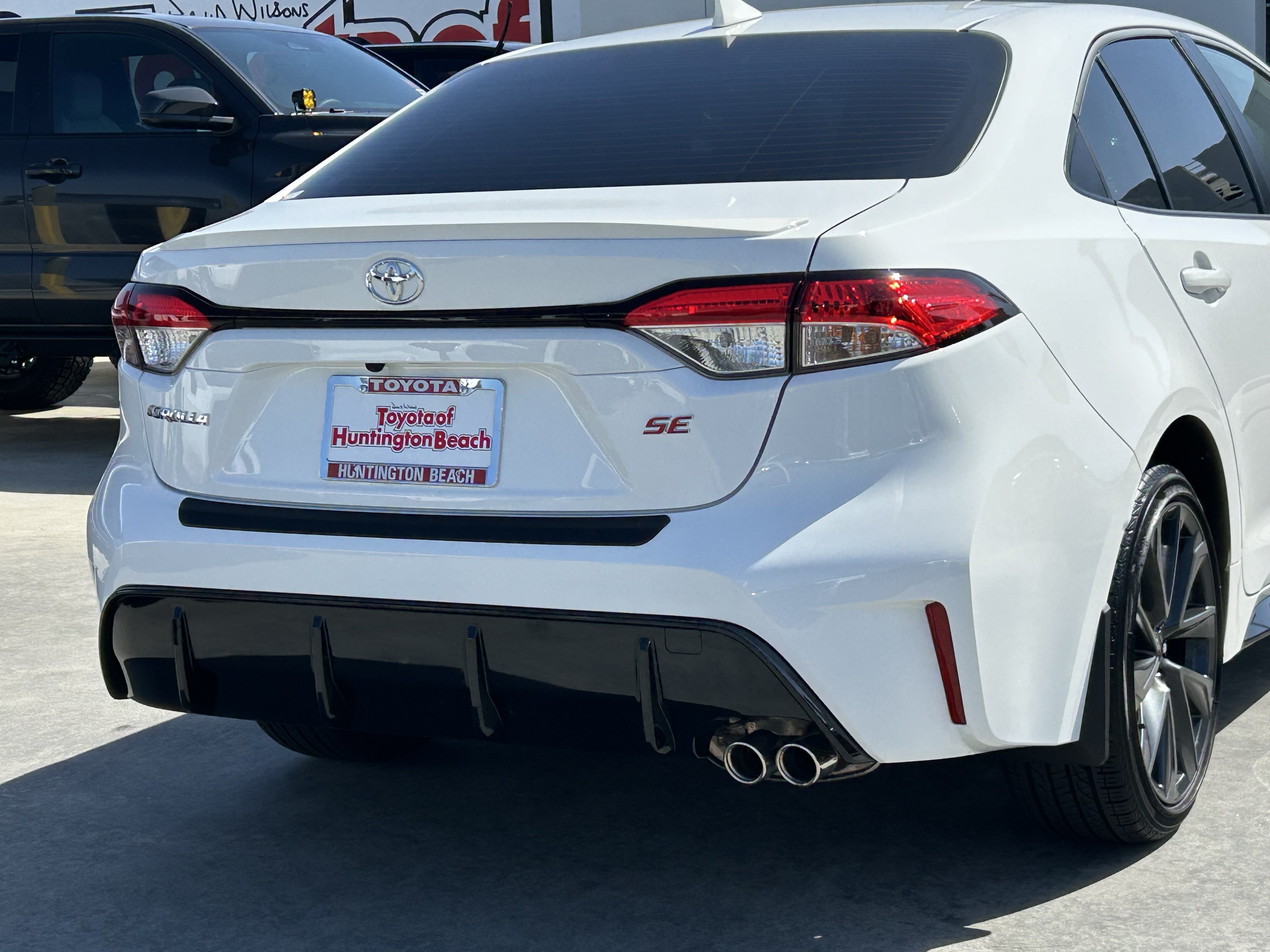 Certified 2026 Toyota Corolla SE w/ SE Package FWD image 4