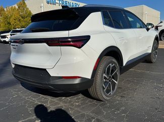 New 2026 Chevrolet Equinox EV LT video 3