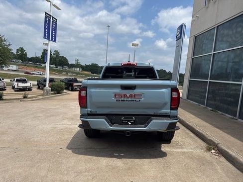 Used 2025 GMC Canyon Denali AWD/4WD image 6